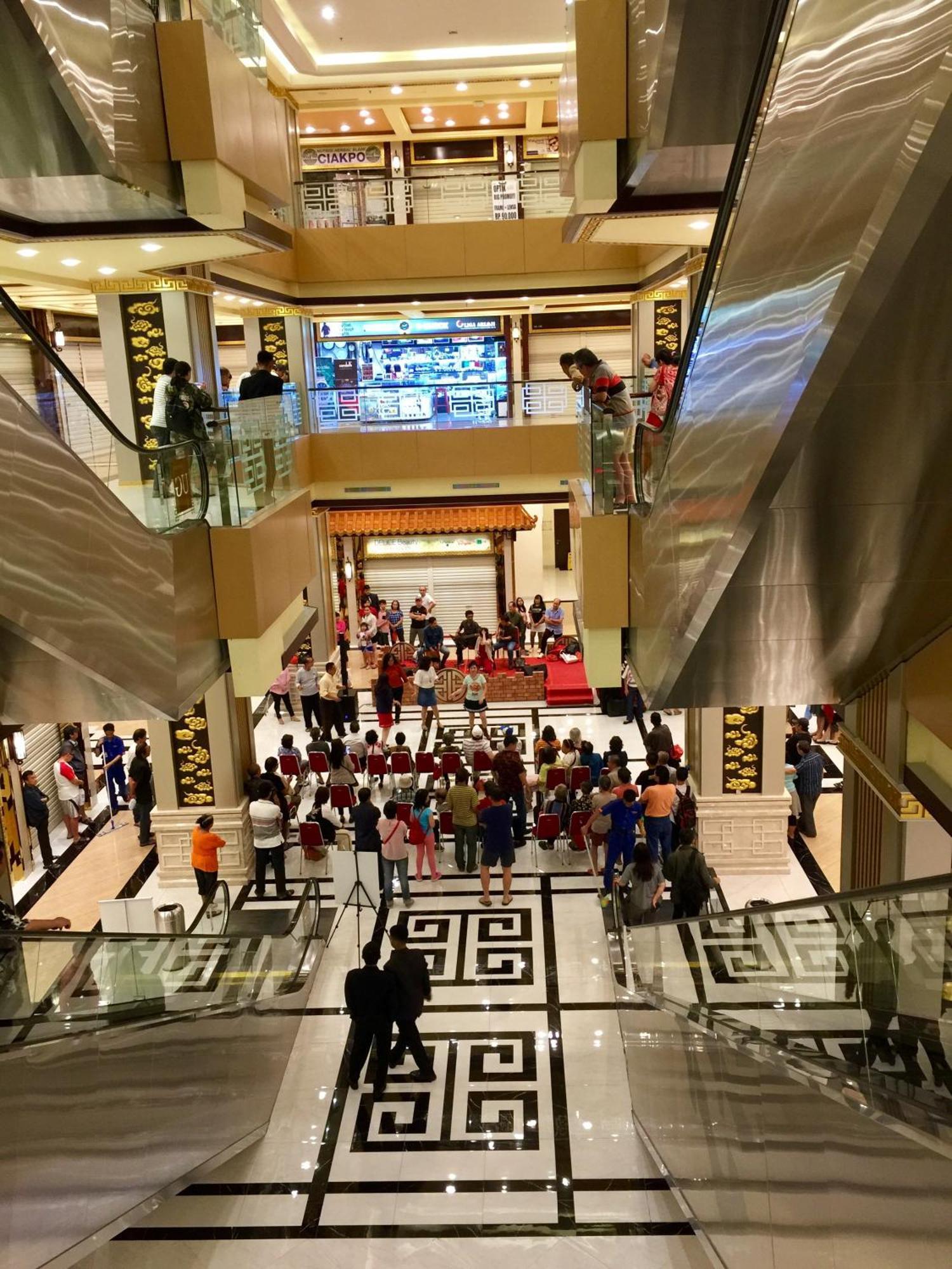 2Br Lucky Tower Residence Jakarta Old Town Top Floor Condo エクステリア 写真