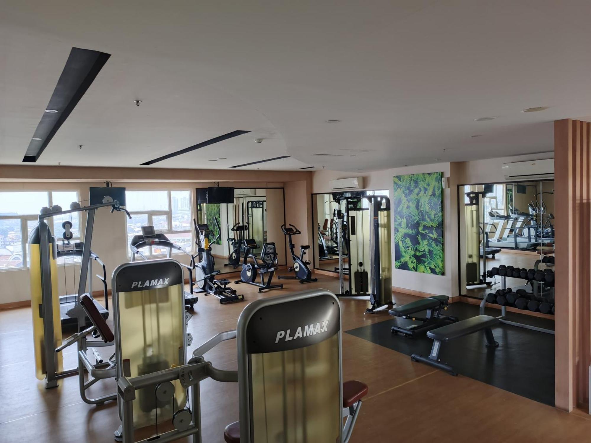 2Br Lucky Tower Residence Jakarta Old Town Top Floor Condo エクステリア 写真