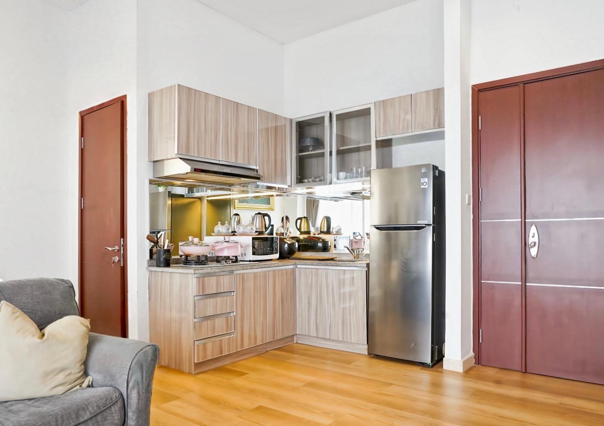 2Br Lucky Tower Residence Jakarta Old Town Top Floor Condo エクステリア 写真