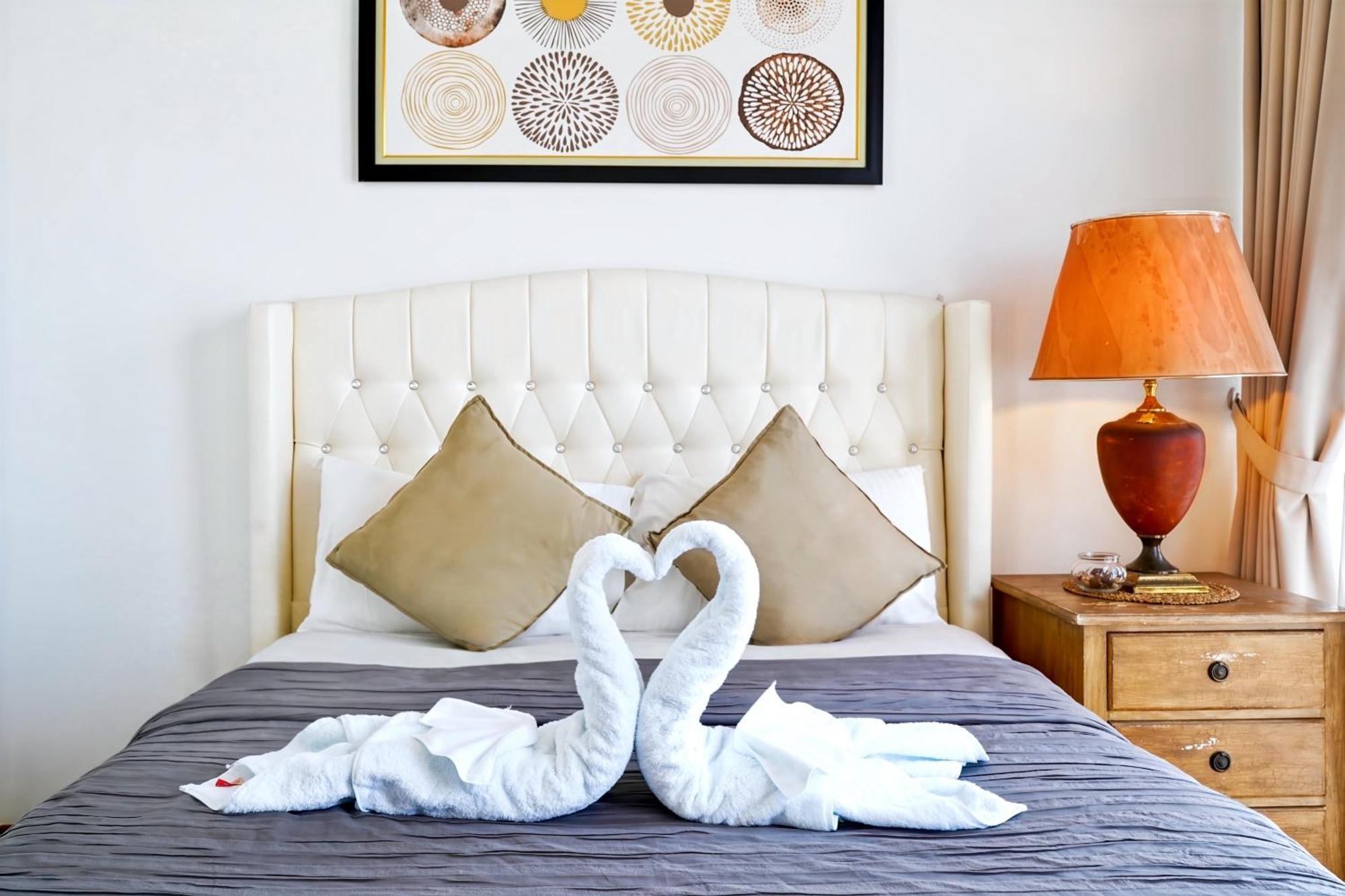 2Br Lucky Tower Residence Jakarta Old Town Top Floor Condo エクステリア 写真
