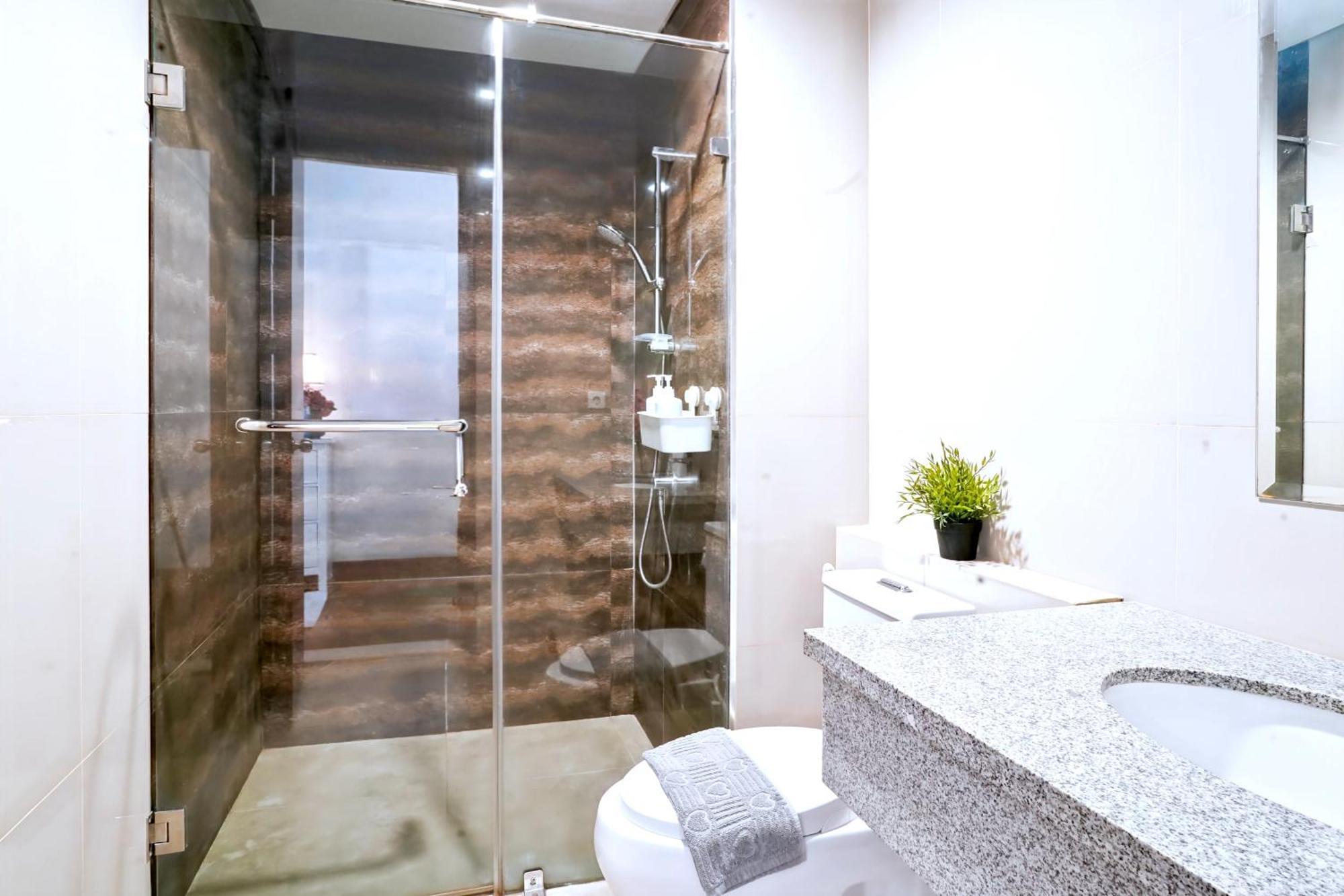 2Br Lucky Tower Residence Jakarta Old Town Top Floor Condo エクステリア 写真