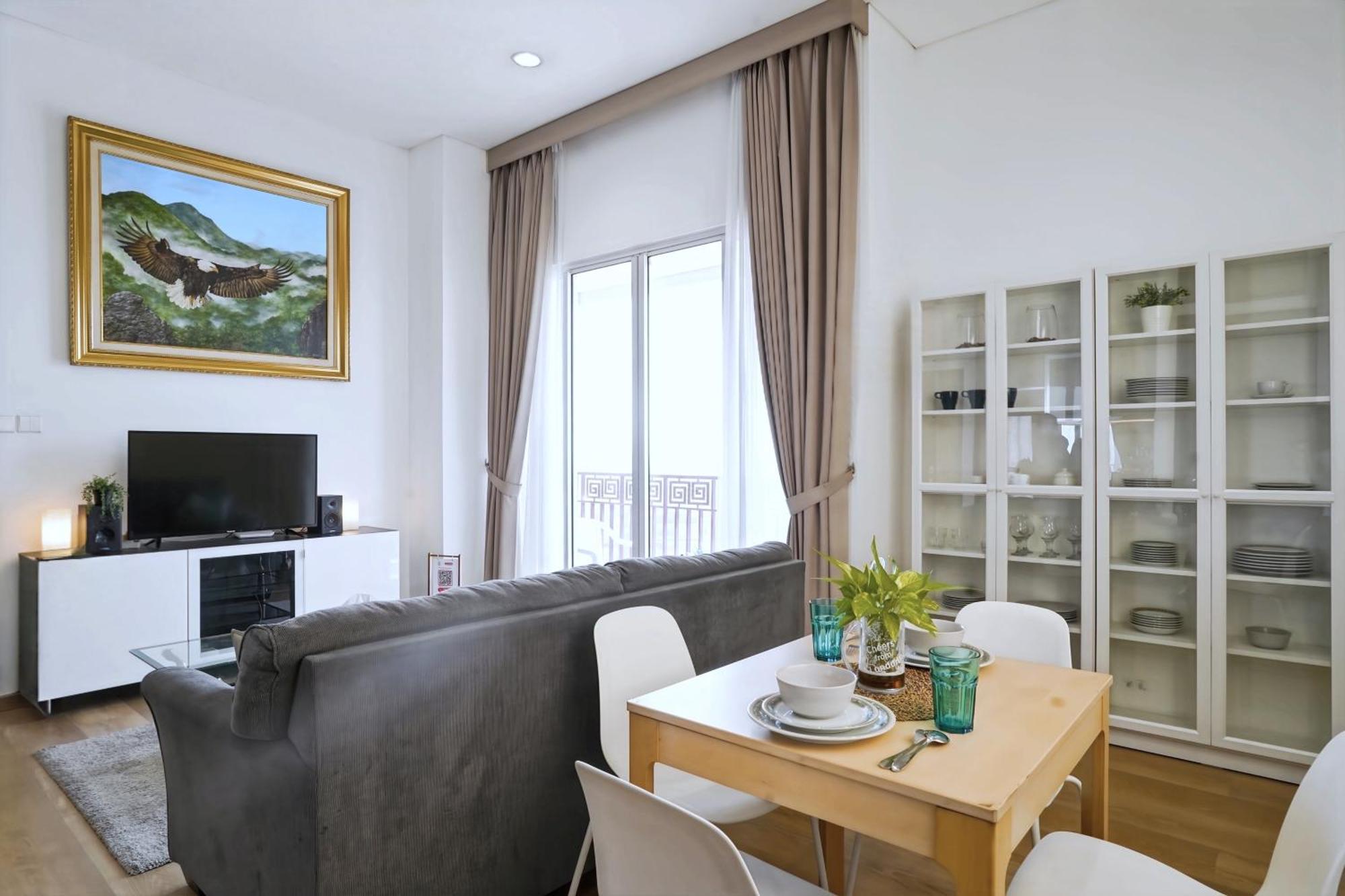 2Br Lucky Tower Residence Jakarta Old Town Top Floor Condo エクステリア 写真